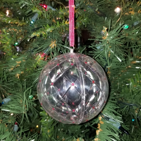 Victoria Secret Ornaments - Picture 7 of 7